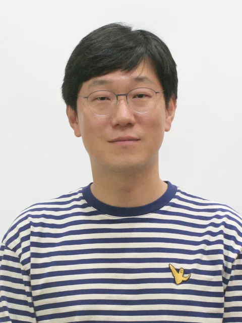 무대 권오철